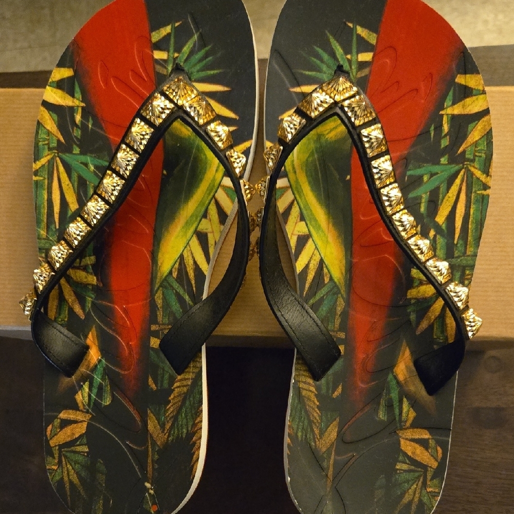 AUTHENTIC Christian Louboutin Black and Red Sandals with Gold Details - Picture 3 of 7